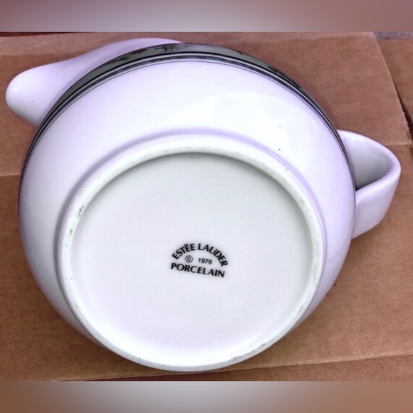 1978 ESTEE LAUDER PORCELAIN Country Living Homestead Farm Ranch House Pitcher - Picture 7 of 10